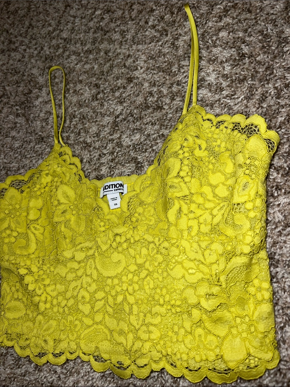 Edition by Express Neon Lace Yellow Lace Crop Top Sz XS - Picture 3 of 12